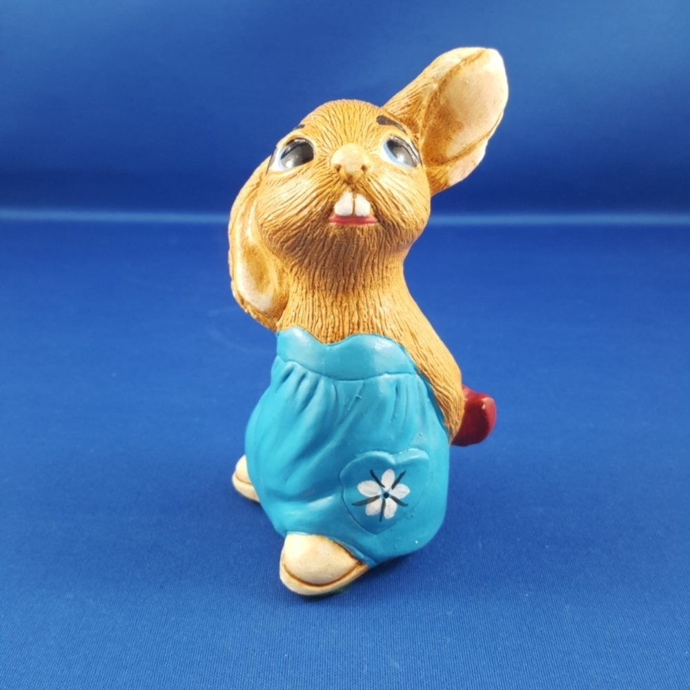 VTG Pepiware Bunny Figurine, IMP - 4 in. tall